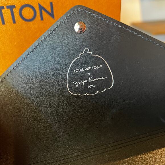 Louis Vuitton Yayoi Kusama Kirigami 3 set pochette - Picture 5 of 6